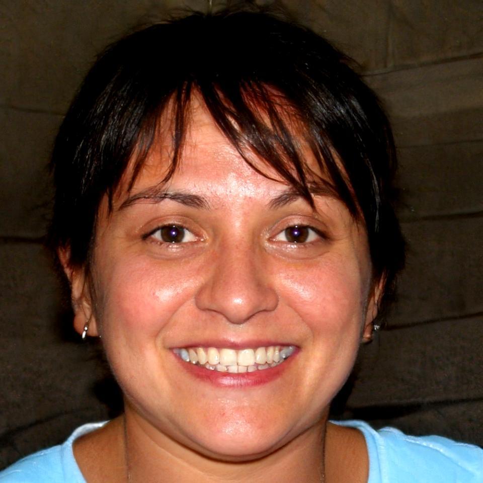 Jennifer Chen, Legal & Tax Specialist